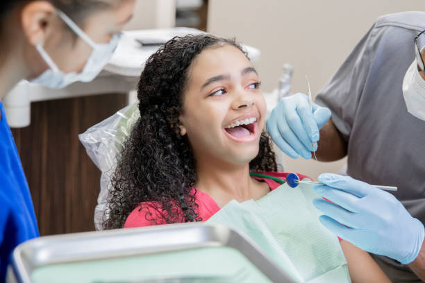Best Emergency Gum Treatment in Deville, AL